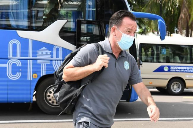 在本场比赛中，我们本可以很好的控制局面，但我们却没有能够做到。